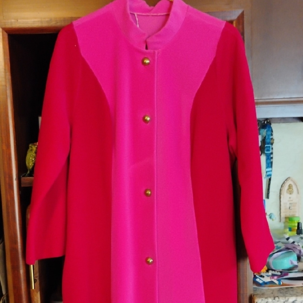 Vintage 70s Two Tone Pink Women's House Coat, Bathrobe, Gold Buttons